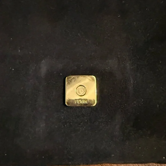 VINTAGE Fendi BAGUETTE bag in BLACK SUEDE - Picture 5 of 8